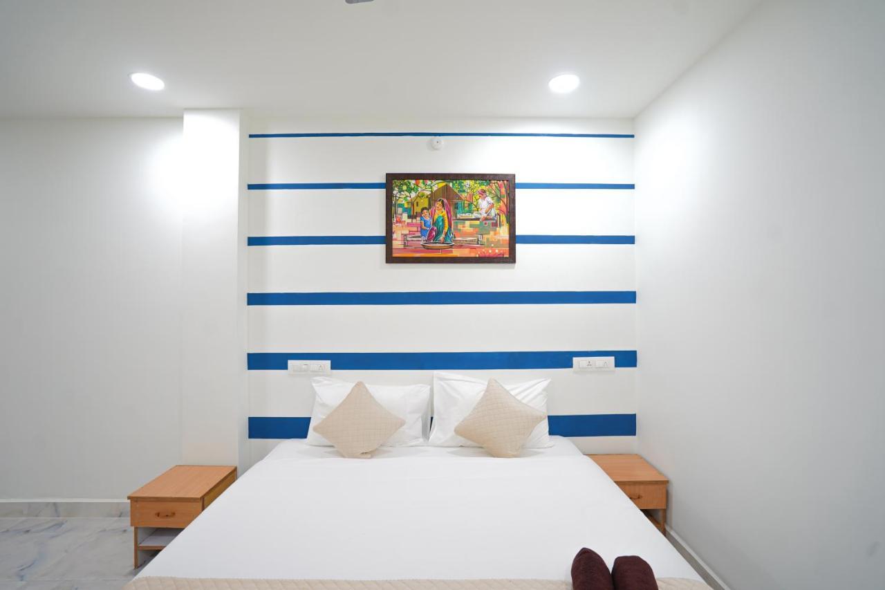 Mahasri Studio Apartments- Brand New Fully Furnished Air Conditioned Studio Apartments Tirupati Luaran gambar